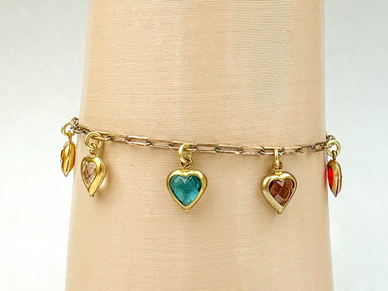 Pulseira Cartie Com Coração Colorido